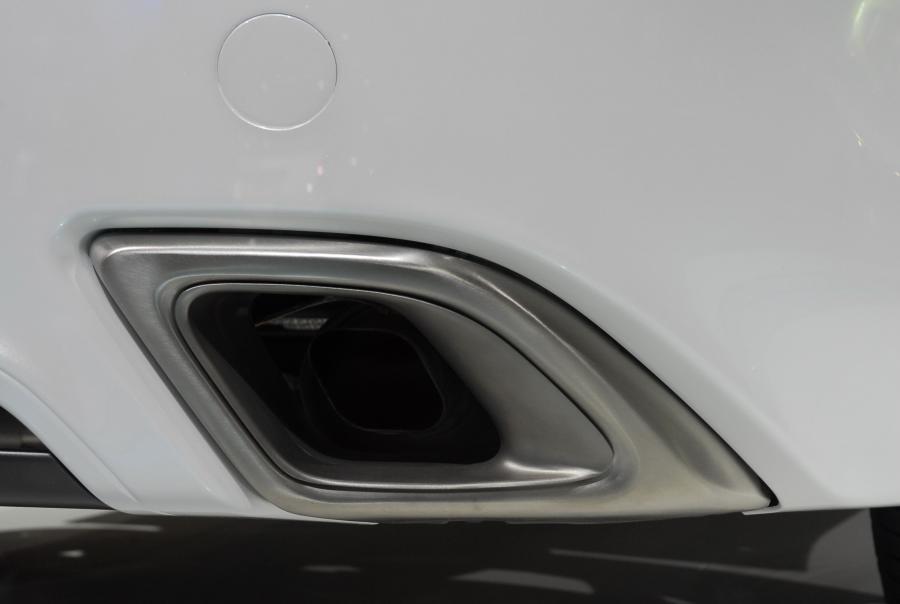  Buick Regal GS 2011 года  (фото 39 из 69)